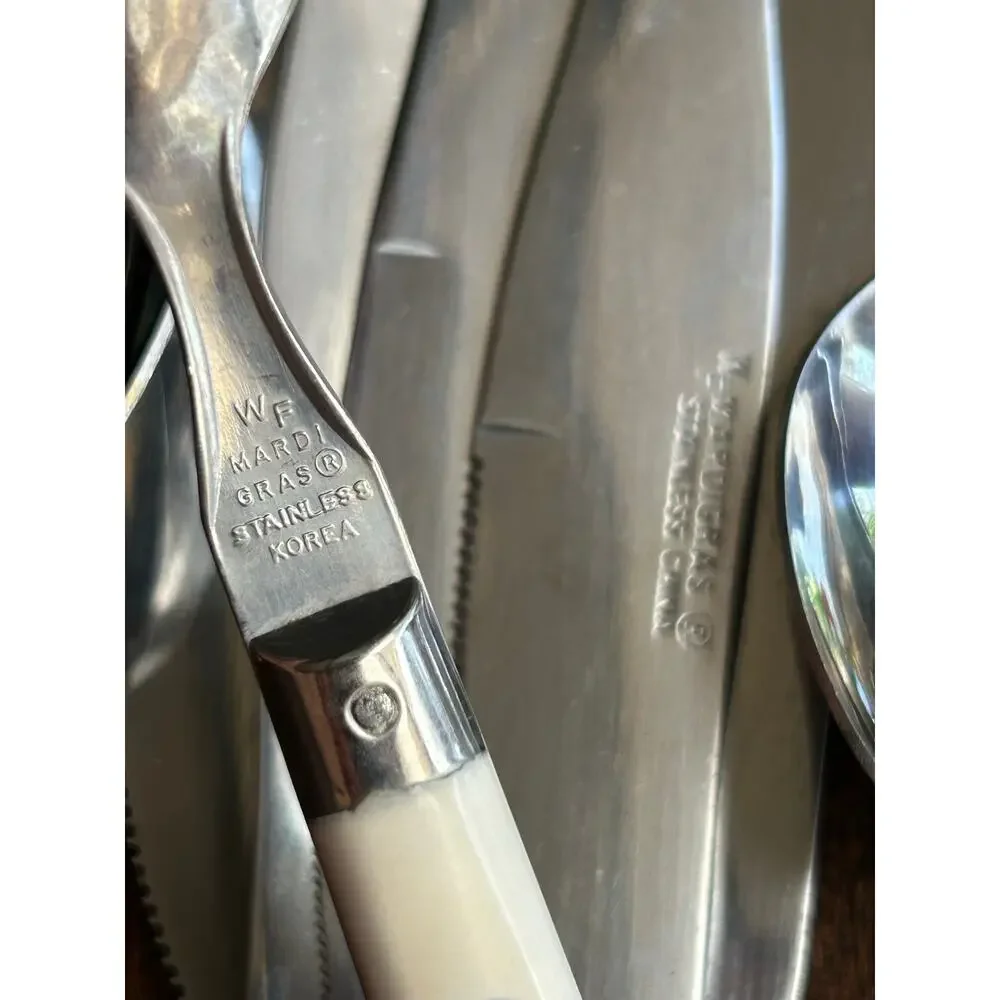 20 pieces Vintage Washington Forge Mardi Gras stainless steel flatware off-white